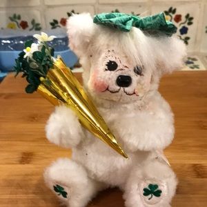 St Patrick’s Day Annalee bear